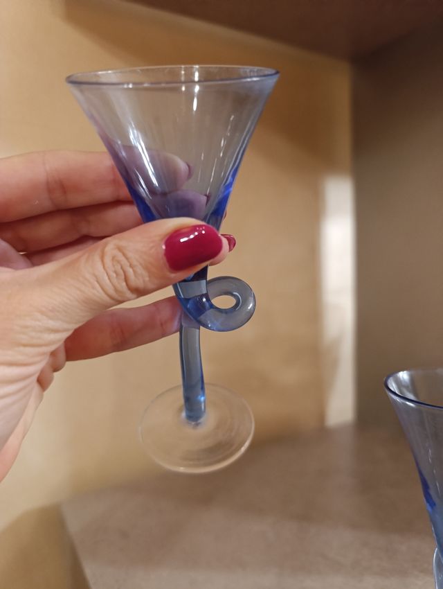 Bicchieri: cuore blu, limoncello, tazze caffè 
