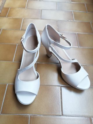 Sandalia de tacón mujer