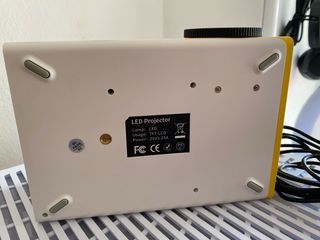 Proyector PVO - Mini Projetor Portátil