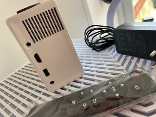 Proyector PVO - Mini Projetor Portátil