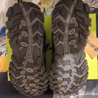 Zapatillas HI-TEC montaña talla 45