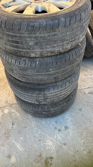 4 Llantas Fiat 16" usadas AÑOS 2021