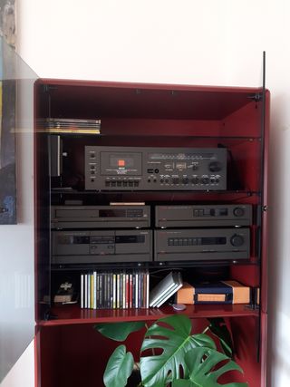 -Mueble salón vintage rojo