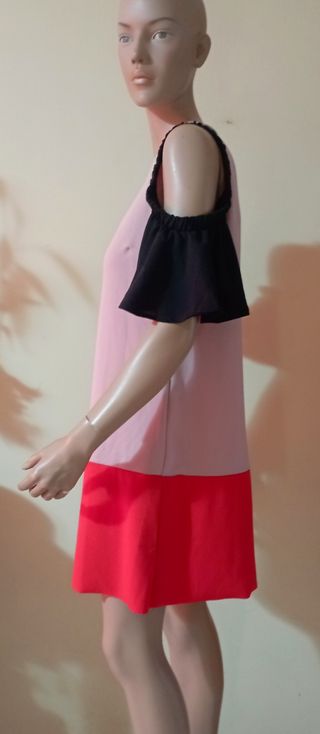 Vestito a spalle scoperte Zara rosa-nero-corallo