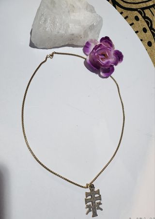 Collar Cruz Caravaca - Acero dorado