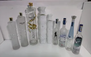 Bottiglia gin vuota arredo vari tipi botella vacía
