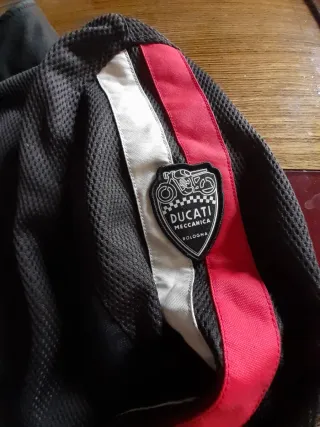 Chaqueta Ducati