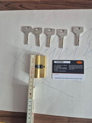 Bombin seguridad Ezcurra DS-15 + 5 llaves