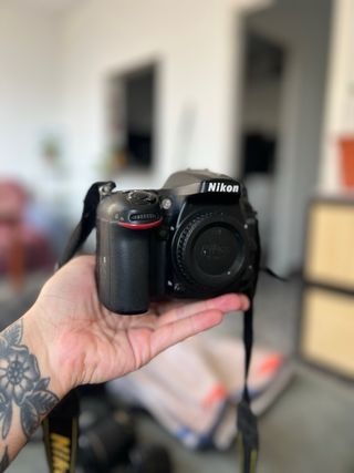 Nikon D7200 + Objetivos 18-105mm & 50mm(NO ENVIOS)