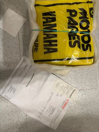 Bomba de gasolina original en su cajaYamaha MT 01 