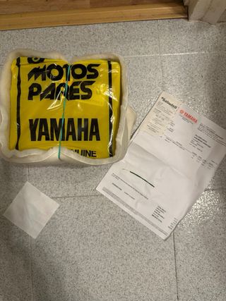 Bomba de gasolina original en su cajaYamaha MT 01 