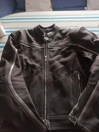 Chaqueta cuero motorista