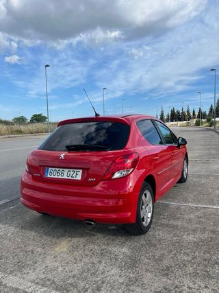 Peugeot 207 2010 98cv