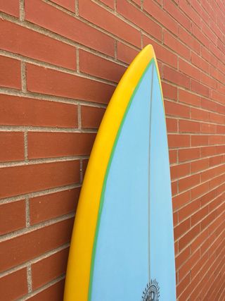 Tabla de surf 5’9 - 31,5L shortboard/fish freefer