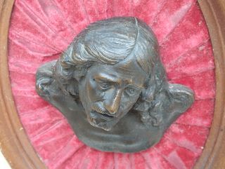 Antico mezzobusto in bronzo Gesù in altorilievo