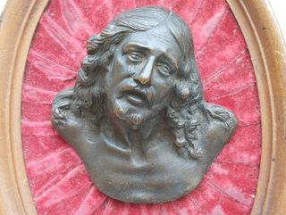 Antico mezzobusto in bronzo Gesù in altorilievo