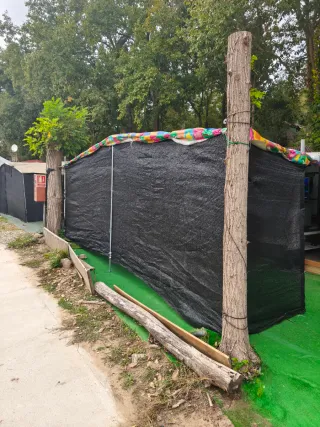 Barbacoa y columpio terraza