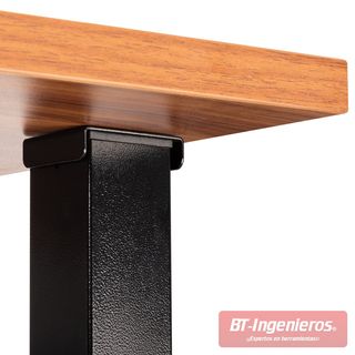 Banco de trabajo plegable con panel perforado y mesa de madera. Piramide®