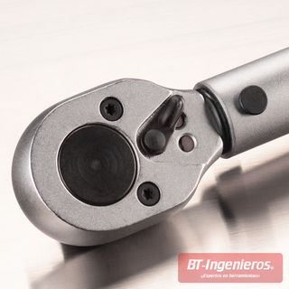 Llave dinamométrica profesional de 20 - 110 Nm. 3/8" Piramide PRO® DP20110