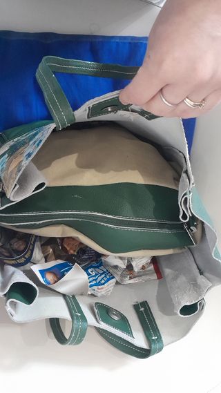 Borsa pelle verde fiori stampati sui lati nuova