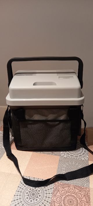Nevera termoeléctrica camper o coche