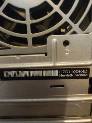 Ordenador de torre HP + Teclado y también impresor