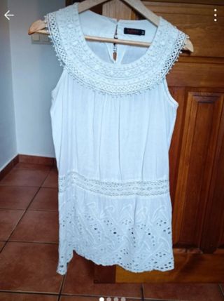 Blusa blanca- Talla única (es como una 40)