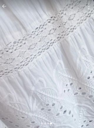 Blusa blanca- Talla única (es como una 40)