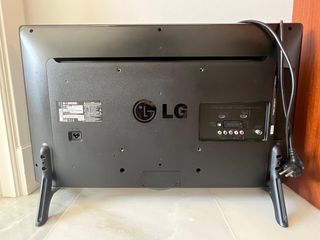 NEGOCIABLE. Televisor LG de 32 pulgadas.