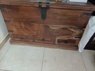 Baúl madera antiguo