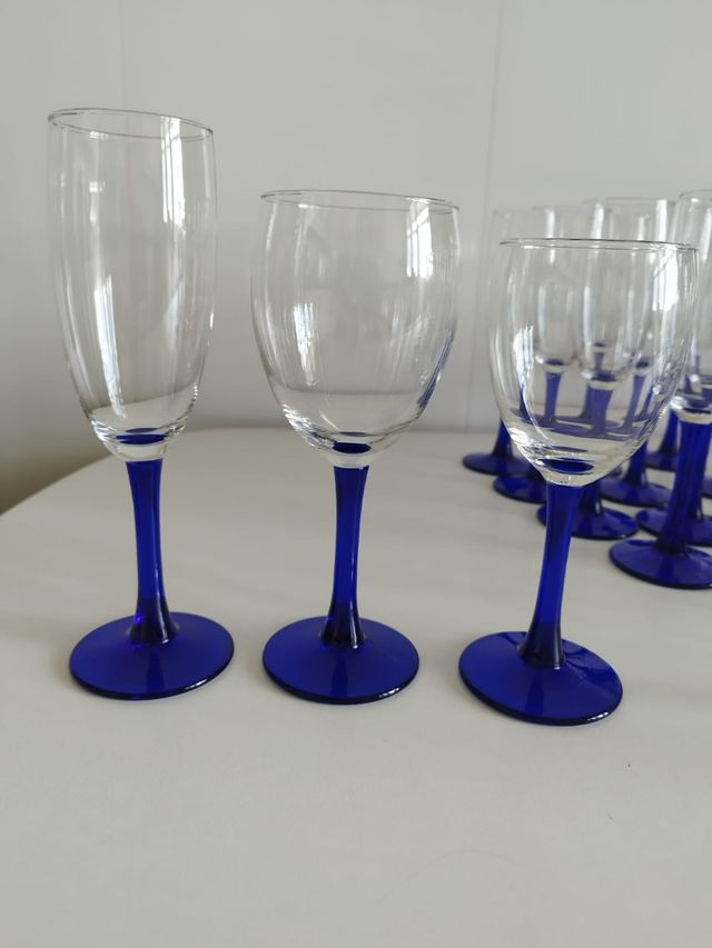 Juego Copas Cristal Azul de vino,agua y champán