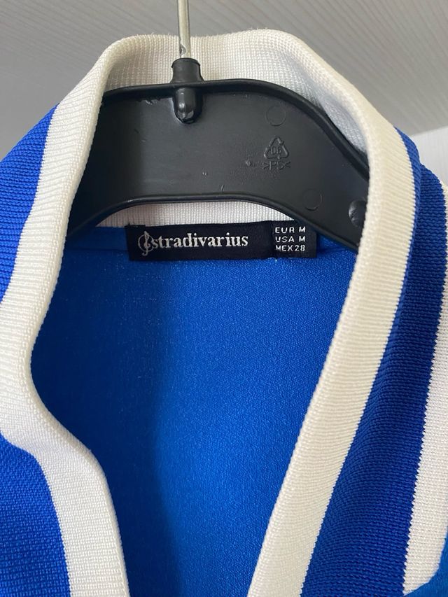 Chaqueta Stradivarius azul - Talla M