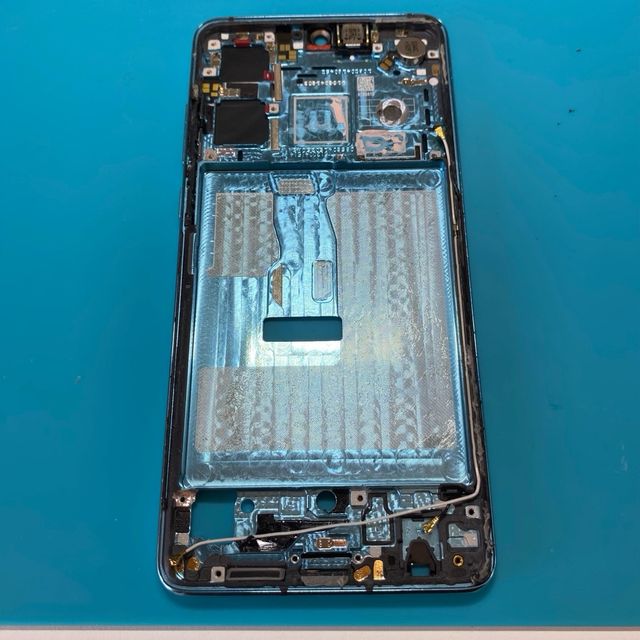 Marco Pantalla Huawei P30