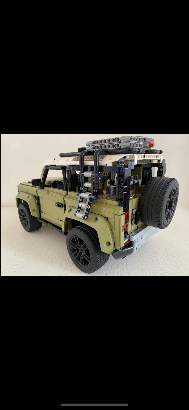 Lego Technic Defender 42110