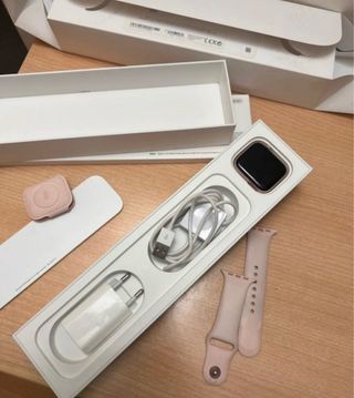 Apple Watch Series 4 - Rosa Gold