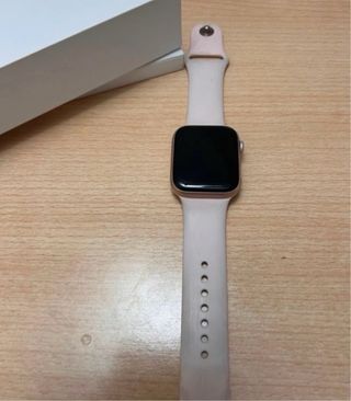 Apple Watch Series 4 - Rosa Gold