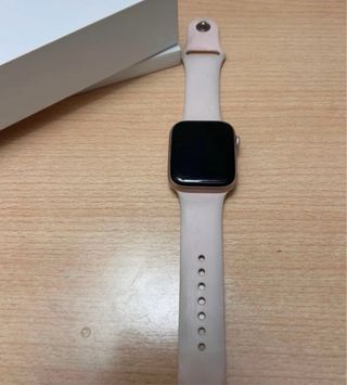 Apple Watch Series 4 - Rosa Gold