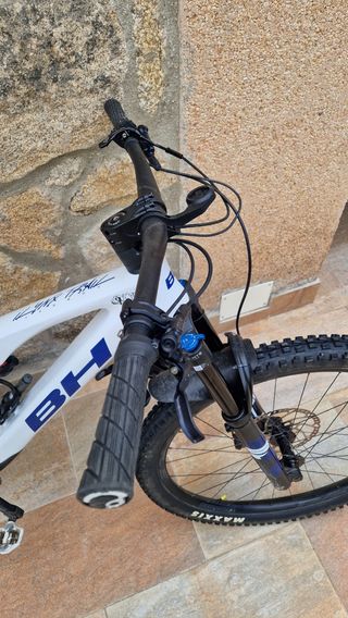 BH iLYNX TRAIL CARBON 8.6
