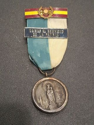 Medalla Damas al Servicio de la Patria