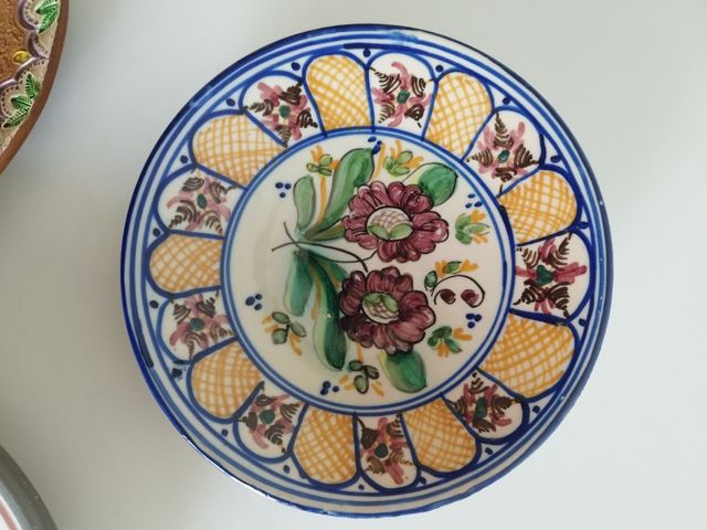 3 Platos pintados a mano