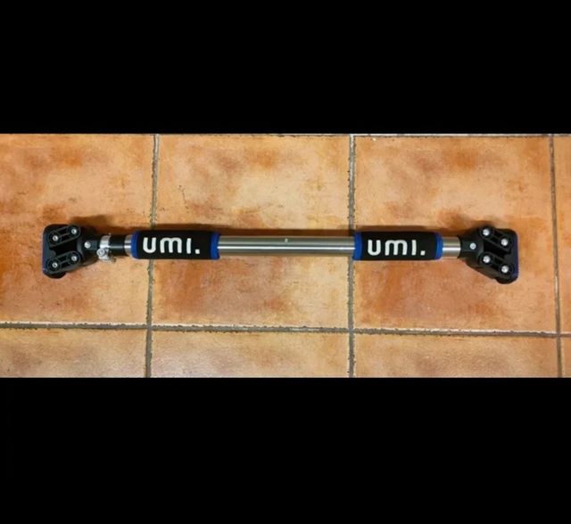 Barra dominadas extensible UMI