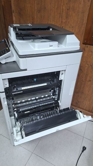 Impresora multifunción Ricoh