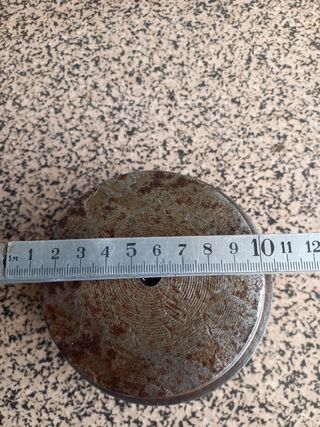 Pieza industrial para atornillar disco i acer diám