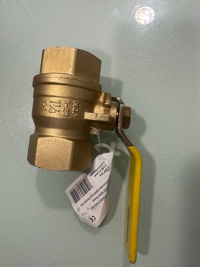 Valvula esfera boston gas 11/4” H H