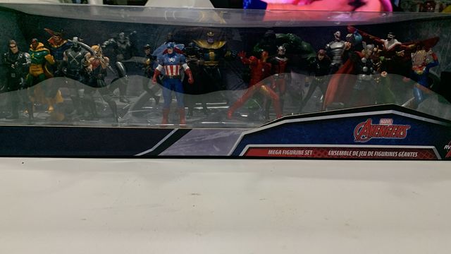 MARVEL AVENGERS: 20 FIGURAS DELUXE