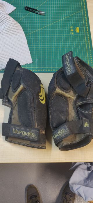 Pack Protecciones Rodilleras y coderas Bluegrass