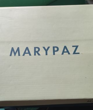 Zapatos tacón negro