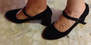 Zapatos tacón negro