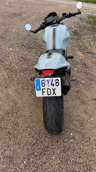 Ducati Monster S2R 800