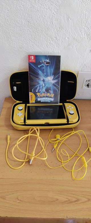 Nintendo Switch Lite gialla